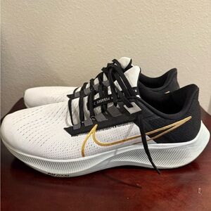 Nike Air Zoom Pegasus 38 Trainers